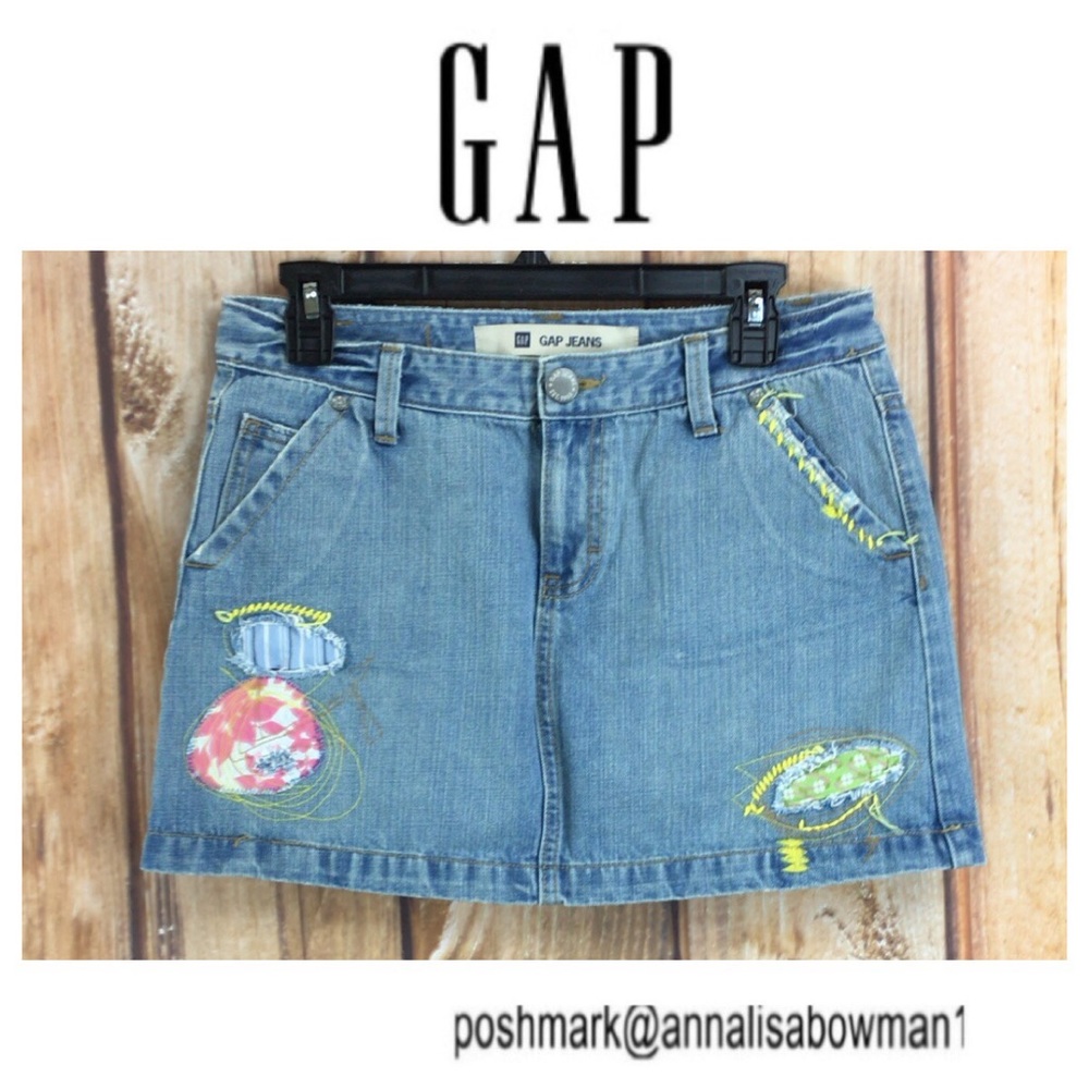 💸GAP designer distressed denim mini skirt size 8